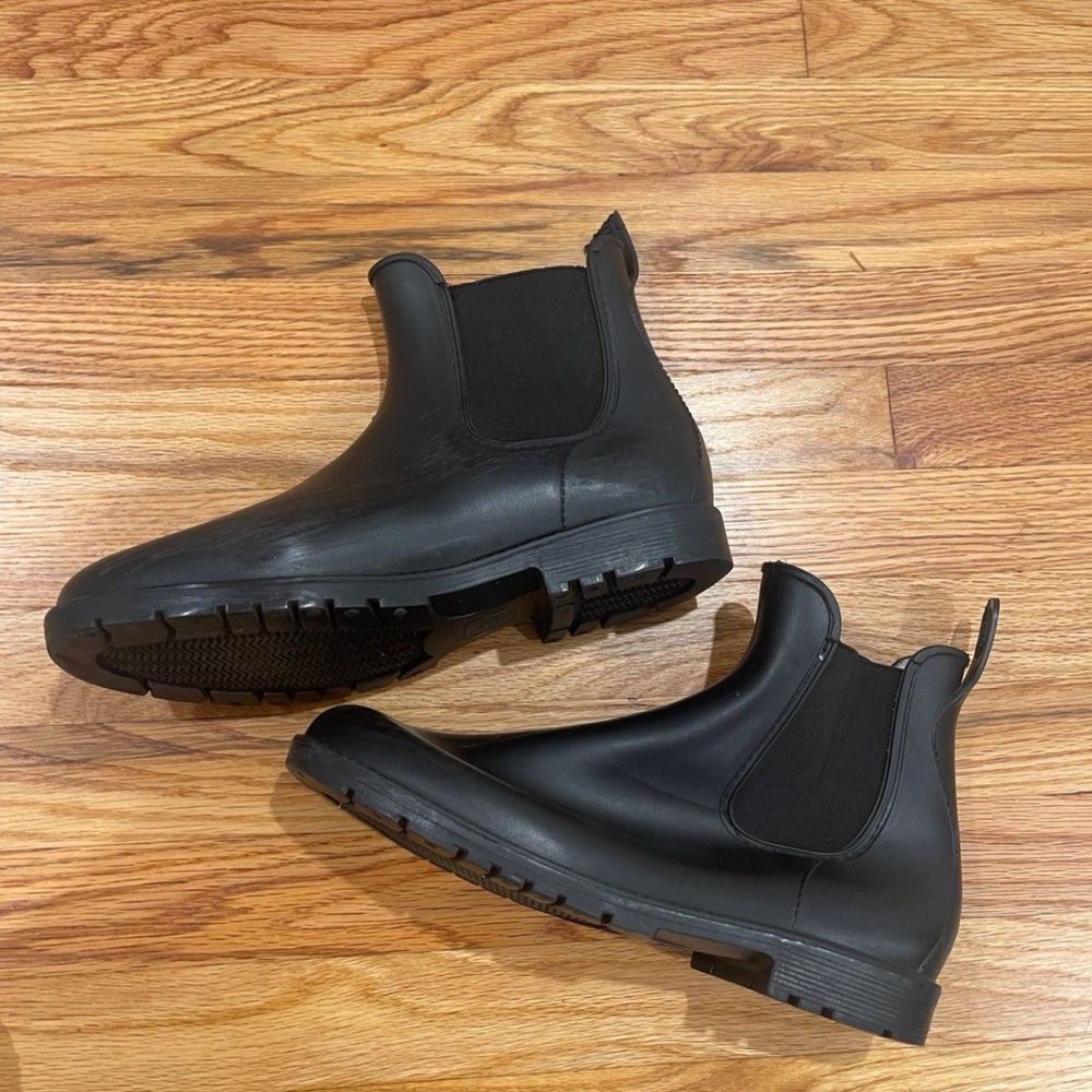 Black Rain Boots